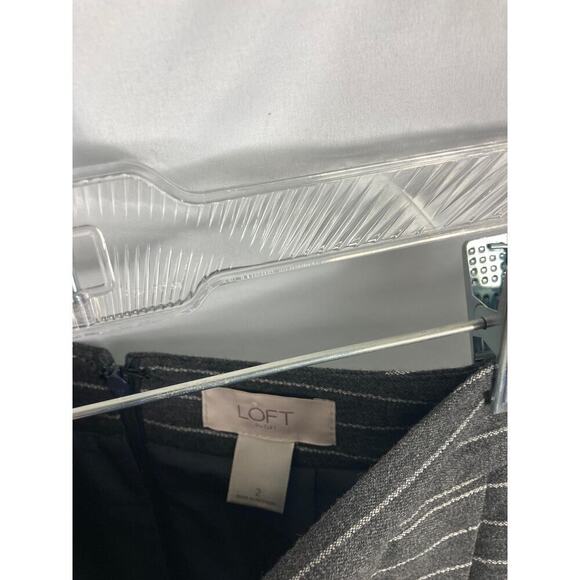LOFT Faux Wrap Skirt Grey White Stripe Size 2 - Picture 7 of 8